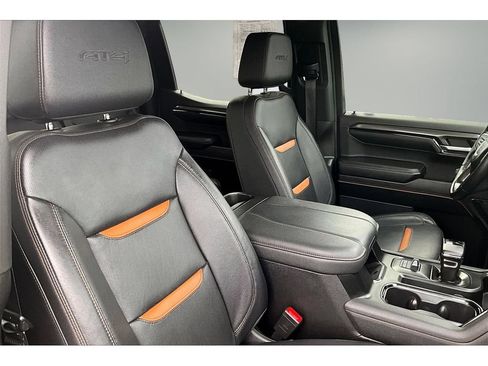 Used 2024 GMC Sierra 1500 AT4 w/ Technology Package AWD/4WD image 25