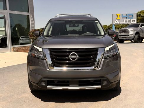Used 2022 Nissan Pathfinder Platinum w/ Lighting Package (N93) AWD/4WD image 6