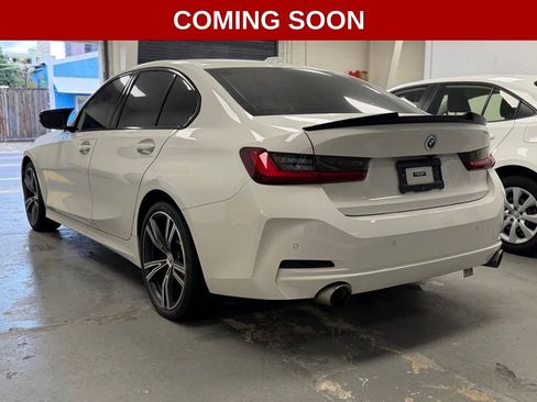 Used 2023 BMW 330i Sedan image 3