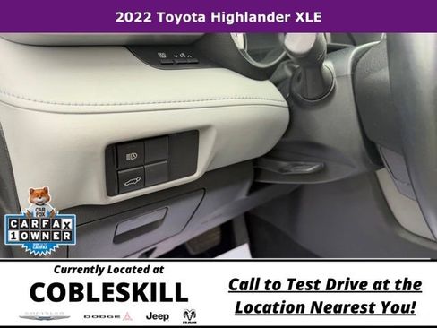 Used 2022 Toyota Highlander XLE AWD/4WD image 19