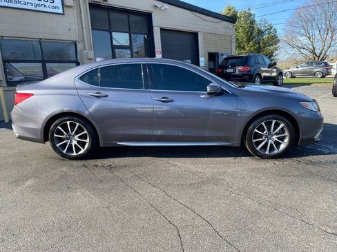 Used 2018 Acura TLX V6 w/ Technology Package image 2