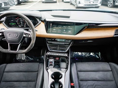 Used 2022 Audi e-tron GT Prestige w/ Prestige Package AWD/4WD image 12