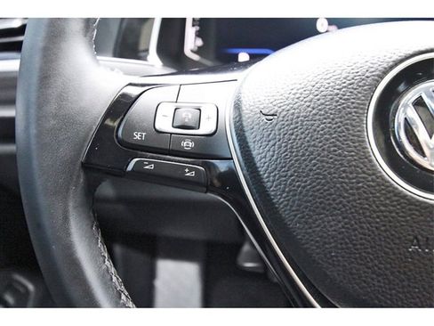 Used 2019 Volkswagen Jetta SEL w/ Cold Weather Package image 18