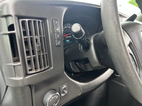 Used 2018 Chevrolet Express 3500 LT w/ LT Preferred Equipment Group RWD image 31