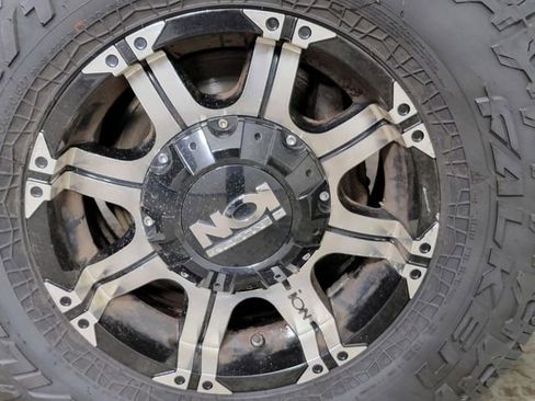 Used 2014 Toyota Tacoma PreRunner RWD image 10