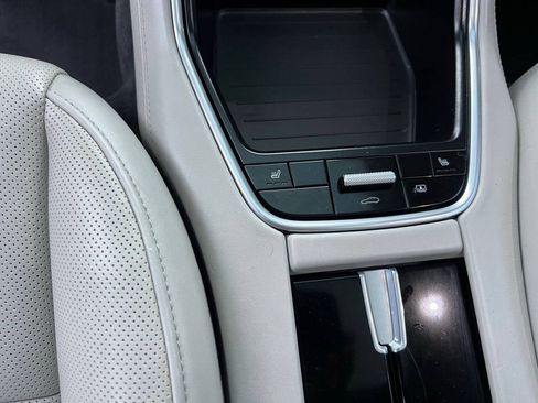 Used 2019 Porsche Panamera 4S AWD/4WD image 29