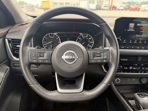 Used 2023 Nissan Rogue SL w/ SL Premium Package AWD/4WD image 16