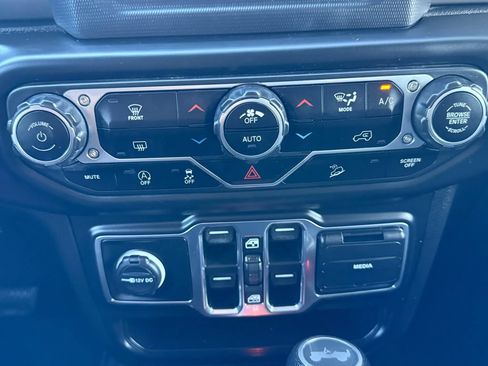 Used 2020 Jeep Wrangler Unlimited Sport AWD/4WD image 14