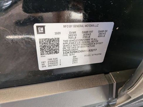 Certified 2021 GMC Yukon SLT w/ SLT Luxury Plus Package AWD/4WD image 28