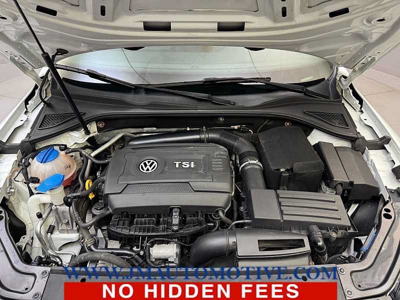Used 2017 Volkswagen Passat 1.8T R-Line FWD image 10