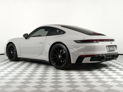 Used 2024 Porsche 911 Carrera RWD image 5