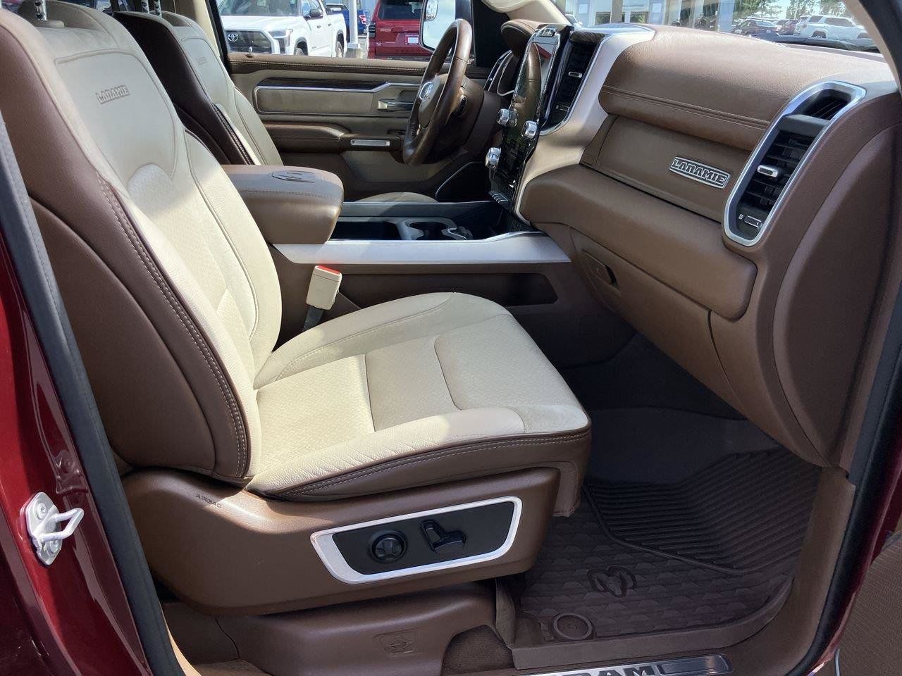 Used 2020 RAM 1500 Laramie AWD/4WD image 40