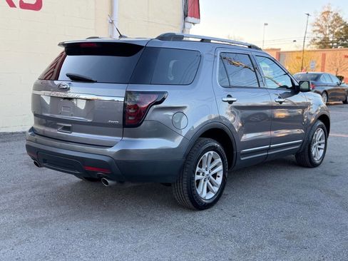 Used 2013 Ford Explorer XLT image 7