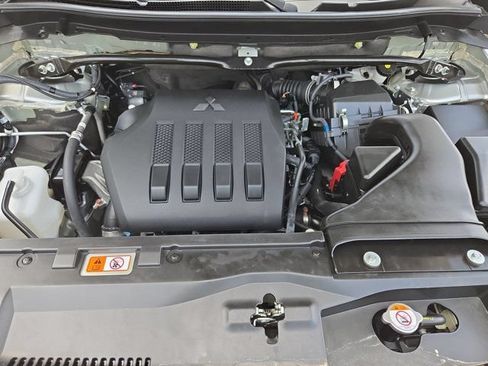 Used 2025 Mitsubishi Eclipse Cross SE AWD/4WD image 35