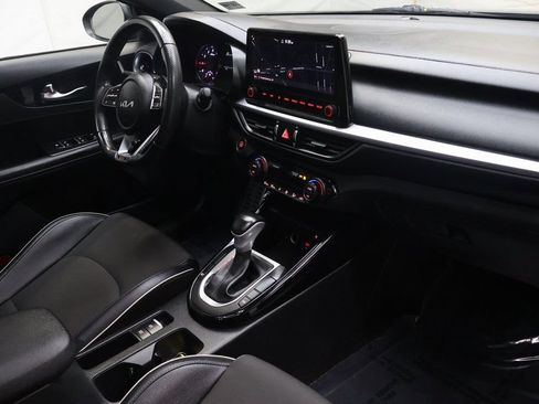 Used 2022 Kia Forte GT-Line w/ GT-Line Premium Package image 11