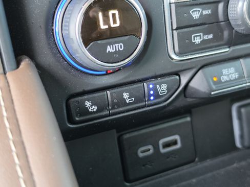 Used 2024 Chevrolet Tahoe High Country w/ LPO, Illumination Package AWD/4WD image 34