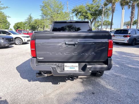 Used 2024 Toyota Tacoma SR5 w/ SR5 Upgrade Package image 5