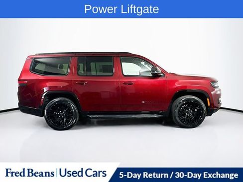 Used 2025 Jeep Wagoneer Series II w/ Premium Group I AWD/4WD image 11