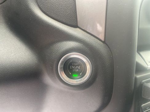 Used 2024 Chevrolet Silverado 2500 Custom w/ Custom Value Package image 31