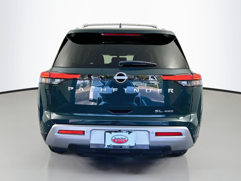 Used 2024 Nissan Pathfinder SL AWD/4WD image 6