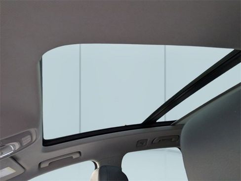 Used 2018 Audi Q5 2.0T Premium w/ Convenience Package image 22