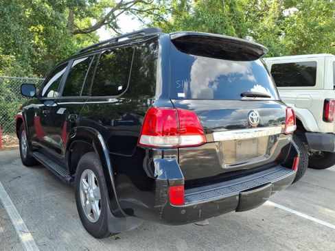 Used 2011 Toyota Land Cruiser w/ Upgrade Pkg AWD/4WD image 2