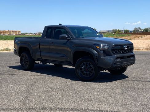Used 2024 Toyota Tacoma PreRunner RWD image 32