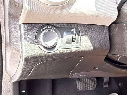Used 2017 Chevrolet Sonic LT FWD image 28