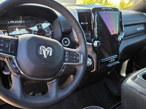 Used 2025 RAM 1500 Laramie AWD/4WD image 6