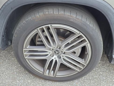 Used 2020 Mercedes-Benz GLS 450 4MATIC image 15