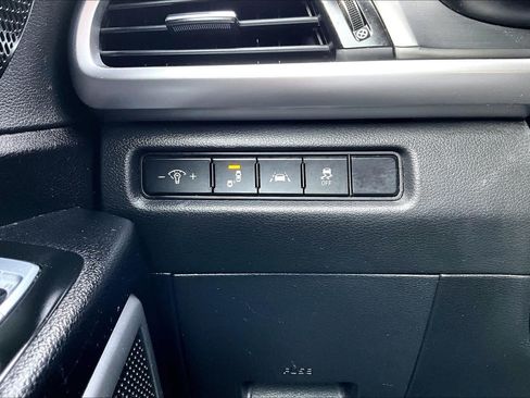 Used 2021 Kia Telluride LX FWD image 33