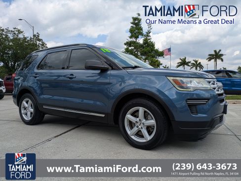 Certified 2018 Ford Explorer XLT FWD image 1