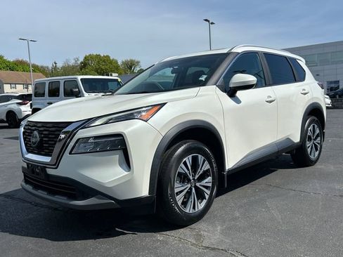 Certified 2023 Nissan Rogue SV w/ SV Premium B Package AWD/4WD image 5