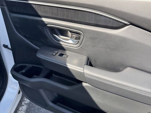 Used 2023 Honda Pilot Elite image 17