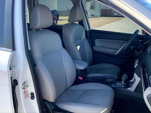 Used 2017 Subaru Forester 2.5i Limited image 22