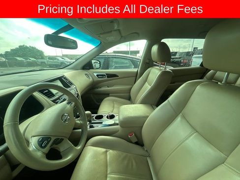 Used 2015 Nissan Pathfinder SL FWD image 10