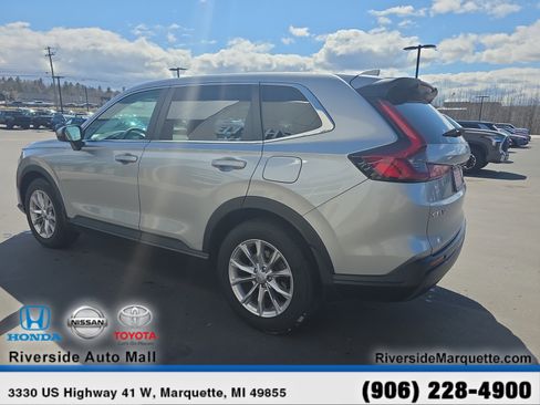 Used 2024 Honda CR-V EX image 6
