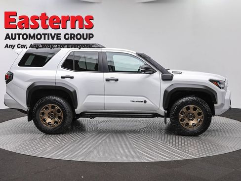 Used 2025 Toyota 4Runner Trailhunter AWD/4WD image 4