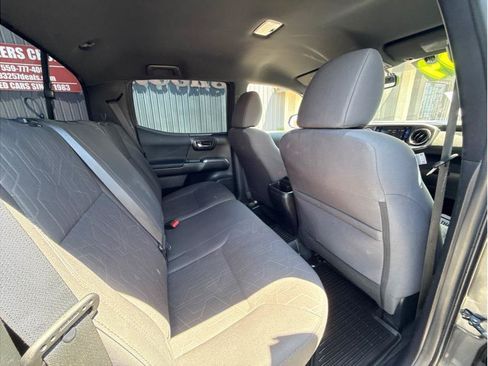 Used 2016 Toyota Tacoma TRD Off-Road w/ Towing Package AWD/4WD image 7