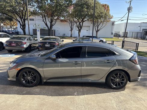 Used 2020 Honda Civic EX image 3