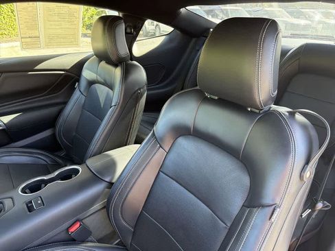 Used 2024 Ford Mustang GT Premium image 26