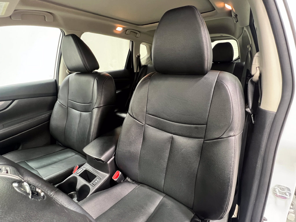 Used 2016 Nissan Rogue SL w/ SL Premium Package AWD/4WD image 15