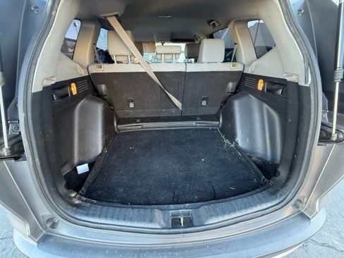 Used 2017 Honda CR-V LX image 14
