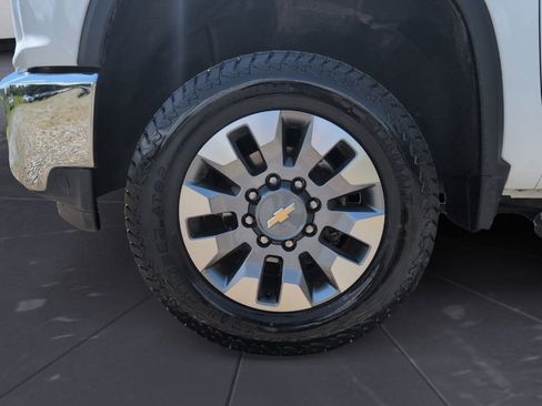Used 2021 Chevrolet Silverado 2500 LT w/ Convenience Package AWD/4WD image 25