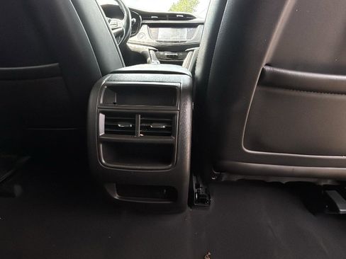 Used 2019 Cadillac XT5 Luxury FWD image 20