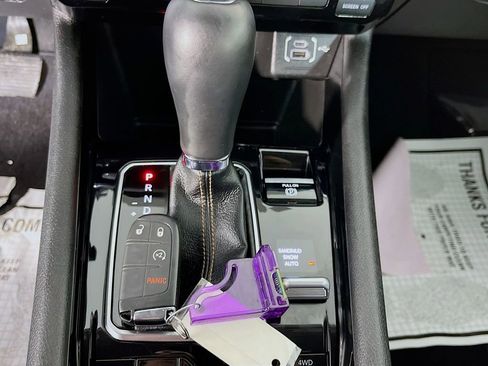 Used 2022 Jeep Compass Limited image 24