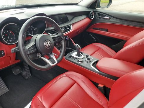 Used 2021 Alfa Romeo Stelvio Sprint w/ Nero Edizione image 21