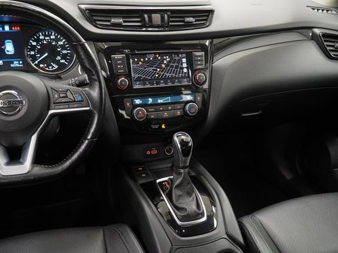 Used 2022 Nissan Rogue Sport SL image 24