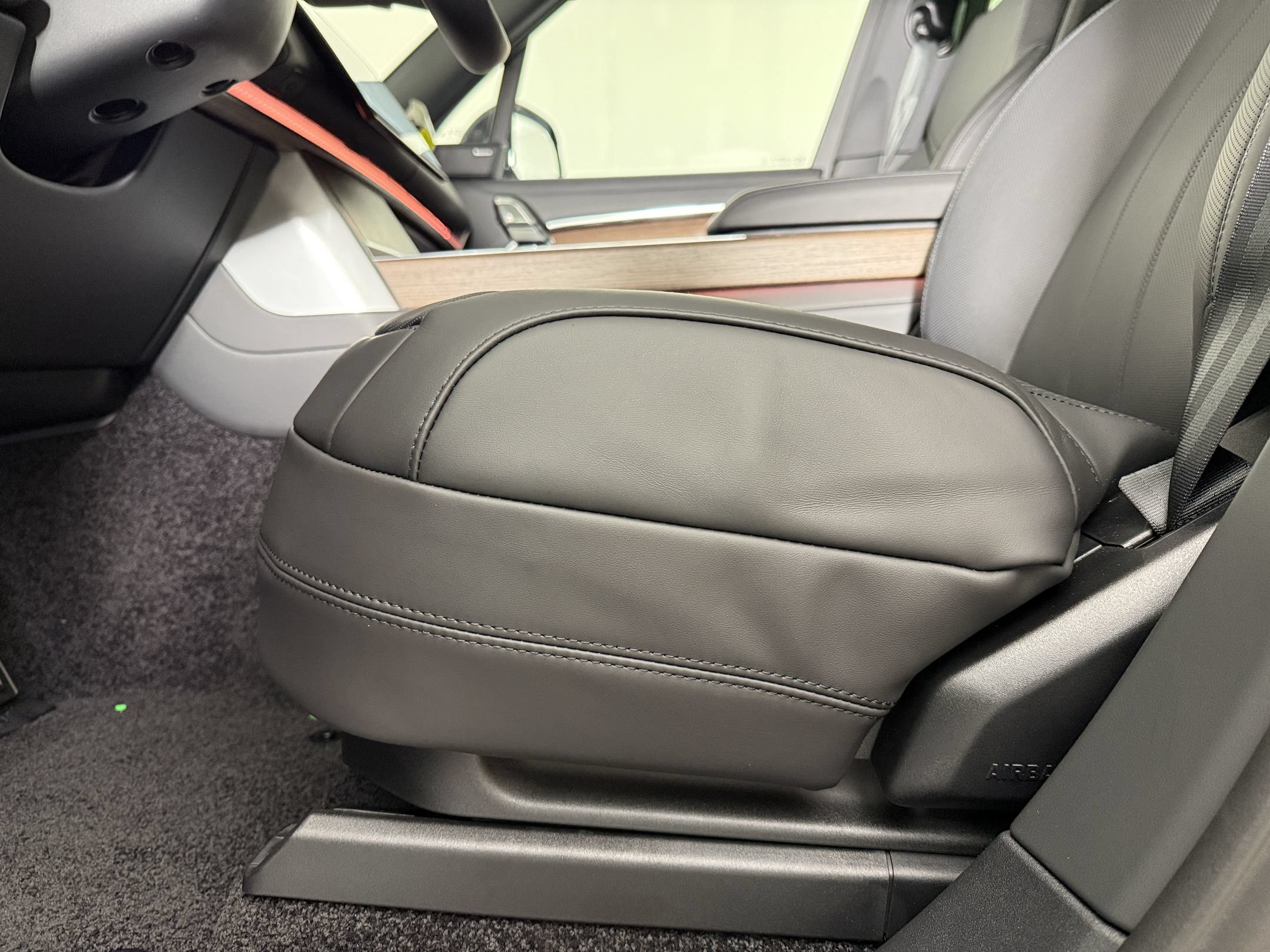 New 2027 Land Rover Range Rover SE AWD/4WD image 13