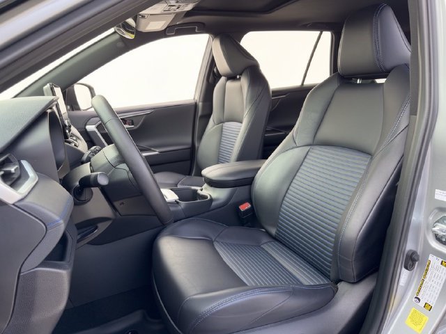 Used 2023 Toyota RAV4 XSE w/ XSE Grade Weather Package AWD/4WD image 16